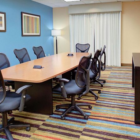 Fairfield Inn And Suites By Marriott Сеймур Экстерьер фото