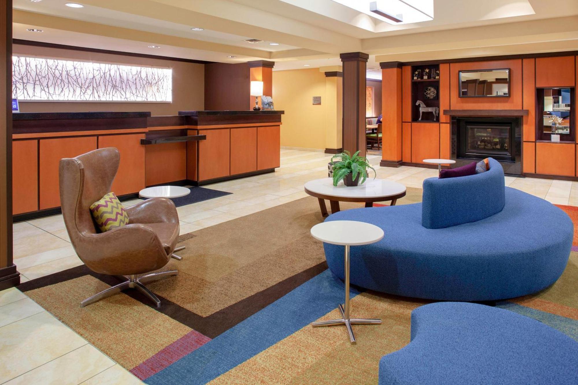 Fairfield Inn And Suites By Marriott Сеймур Экстерьер фото