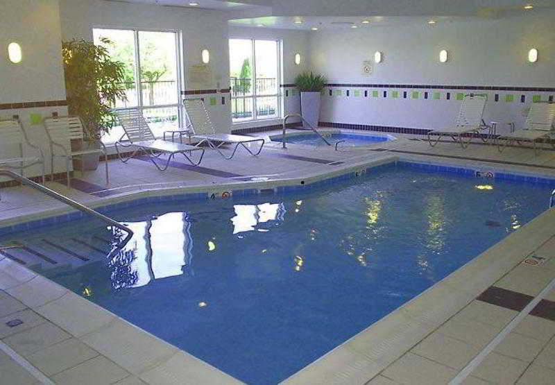 Fairfield Inn And Suites By Marriott Сеймур Экстерьер фото