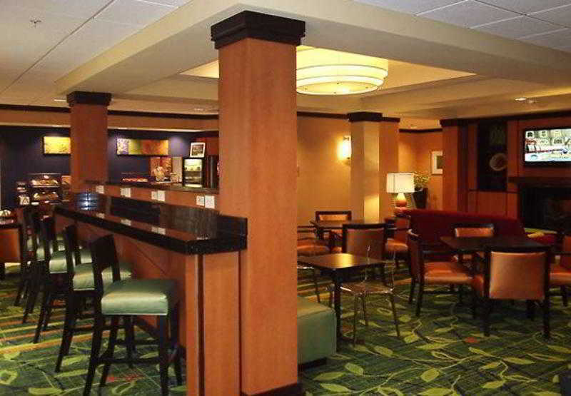 Fairfield Inn And Suites By Marriott Сеймур Экстерьер фото